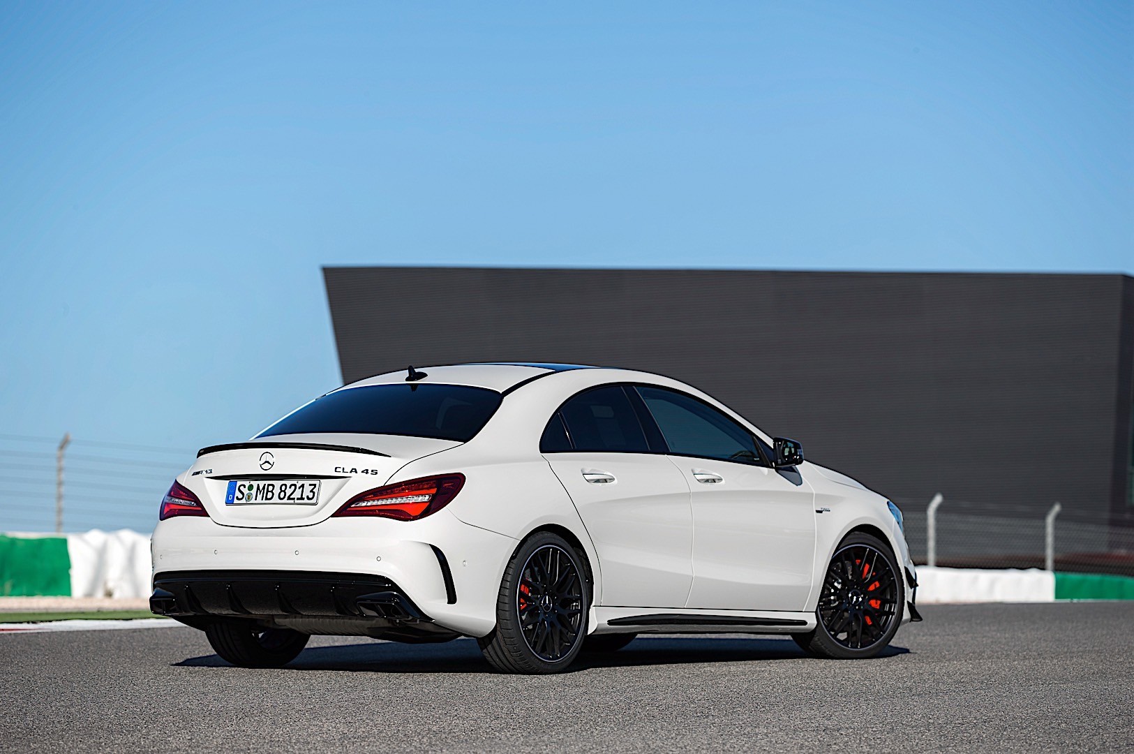 Mercedes-Amg Cla-Class photo 23