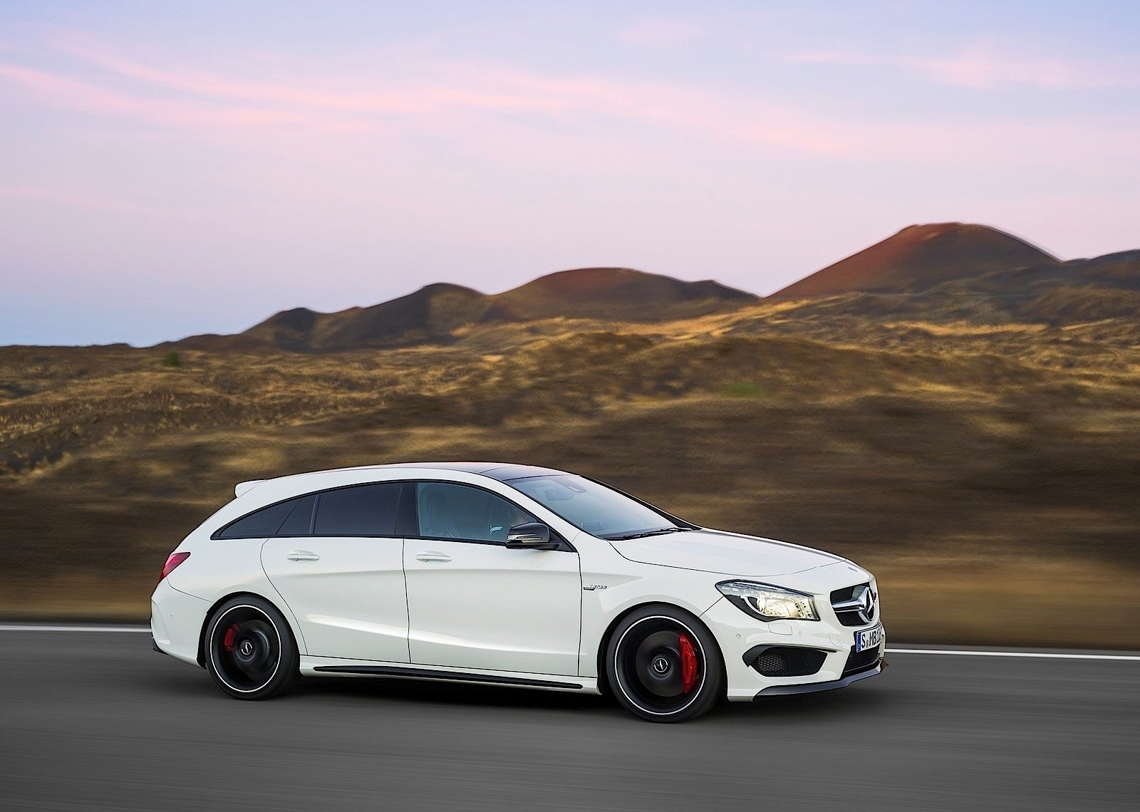 Mercedes-Amg Cla Shooting Brake photo 3