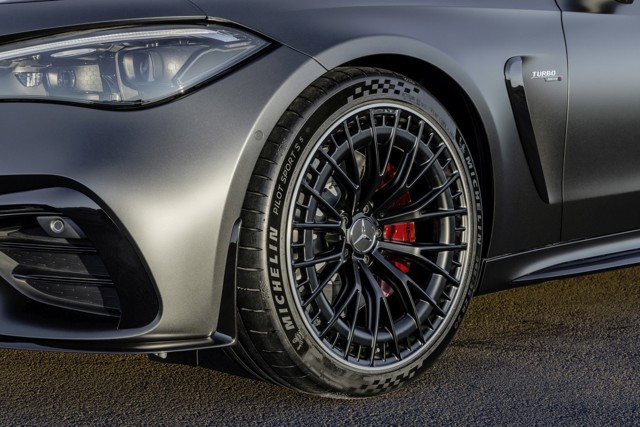 Mercedes-Amg Cle Coupe photo 25