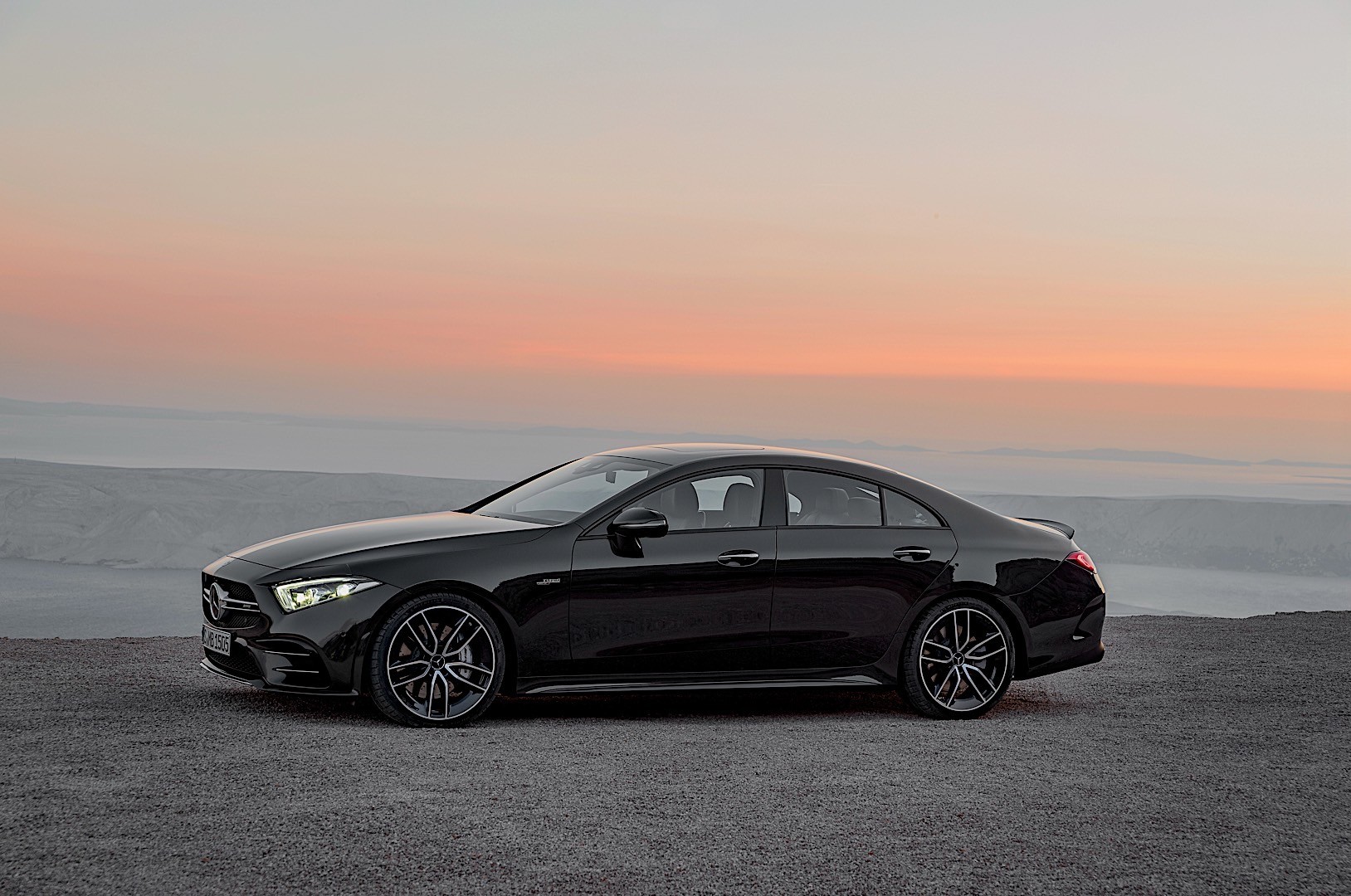 Mercedes-Amg Cls-Class photo 16