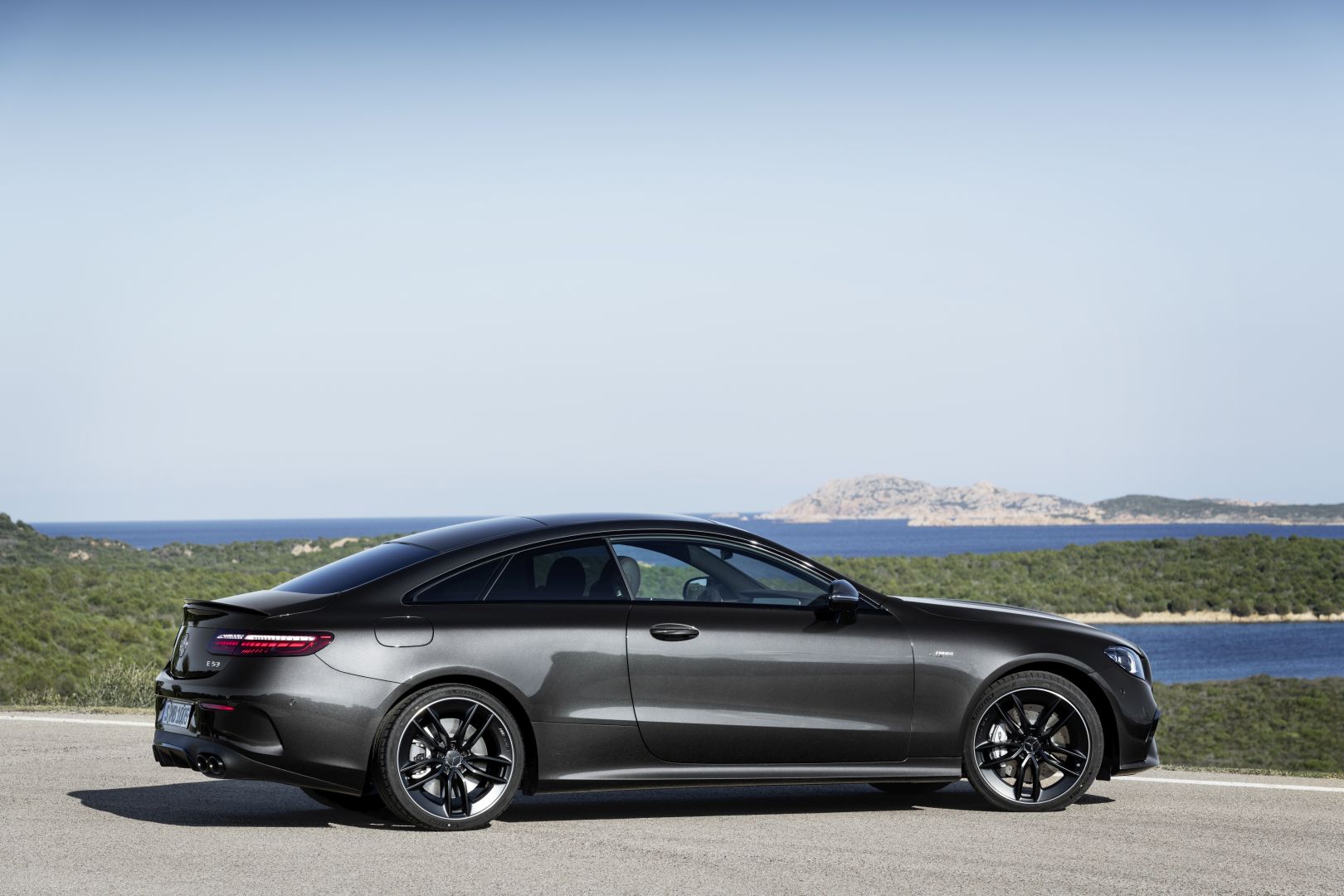 Mercedes-Amg E-Class Coupe photo 24