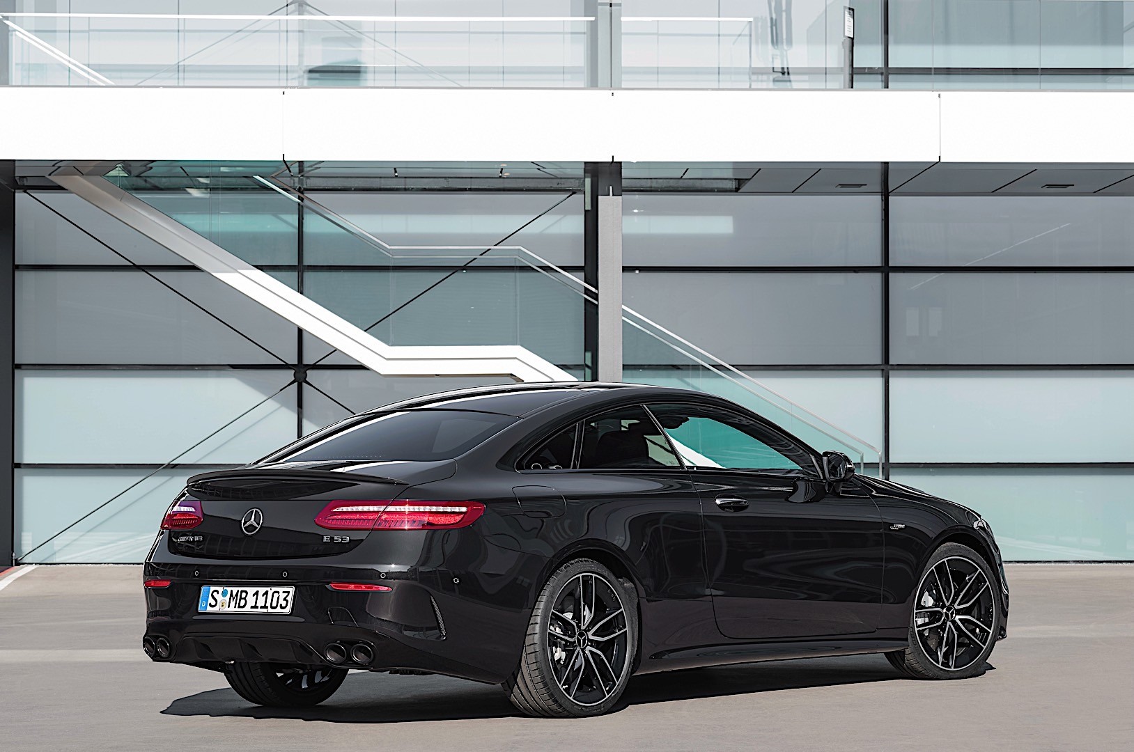Mercedes-Amg E-Class Coupe photo 5