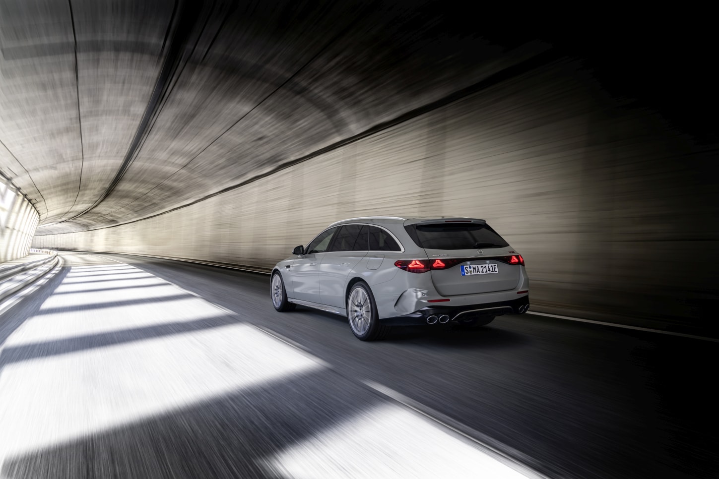 Mercedes-Amg E-Class Estate photo 9