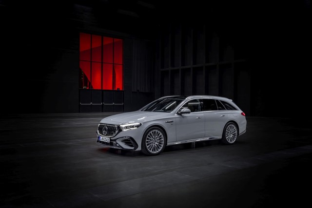 Mercedes-Amg E-Class Estate photo 14