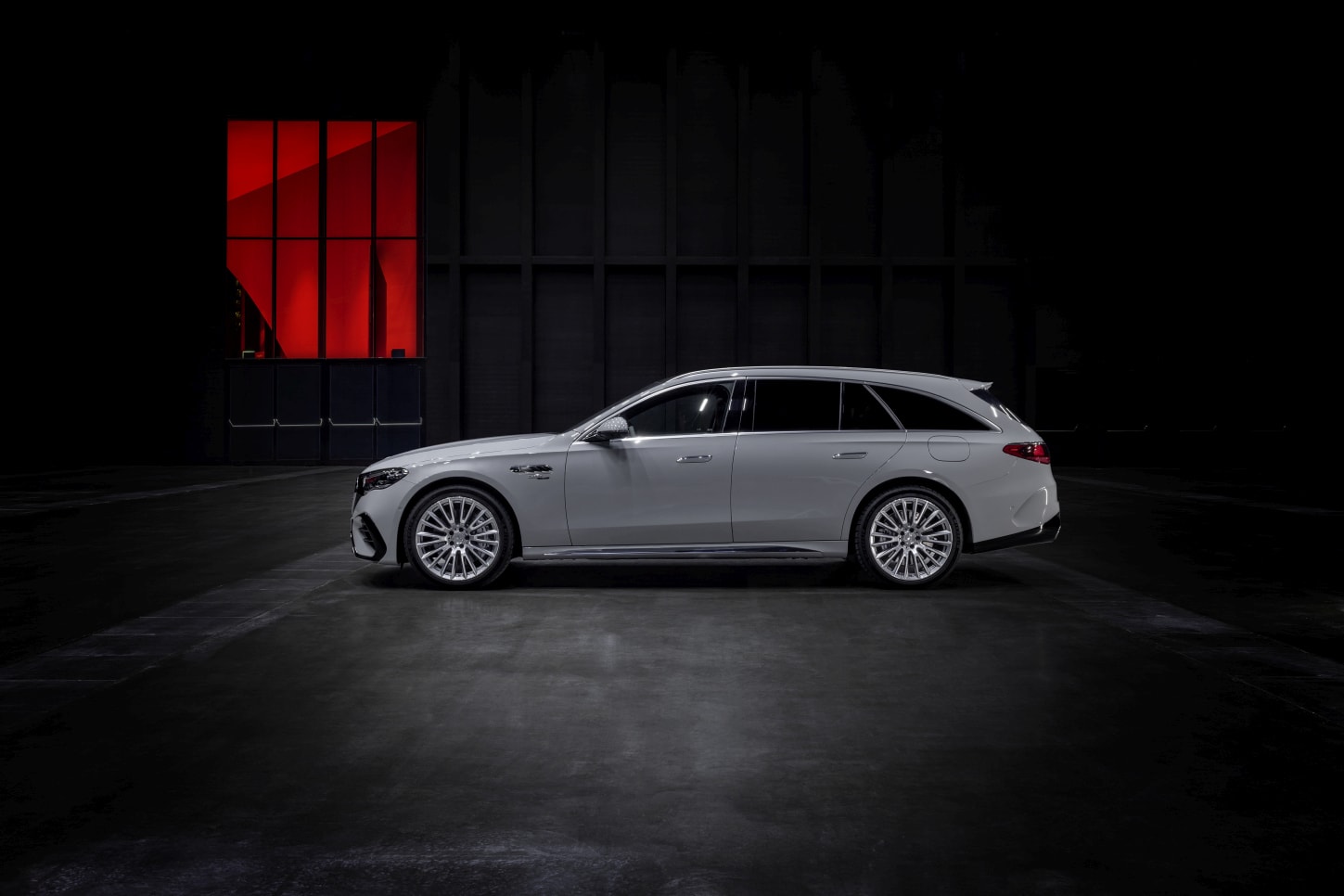 Mercedes-Amg E-Class Estate photo 15