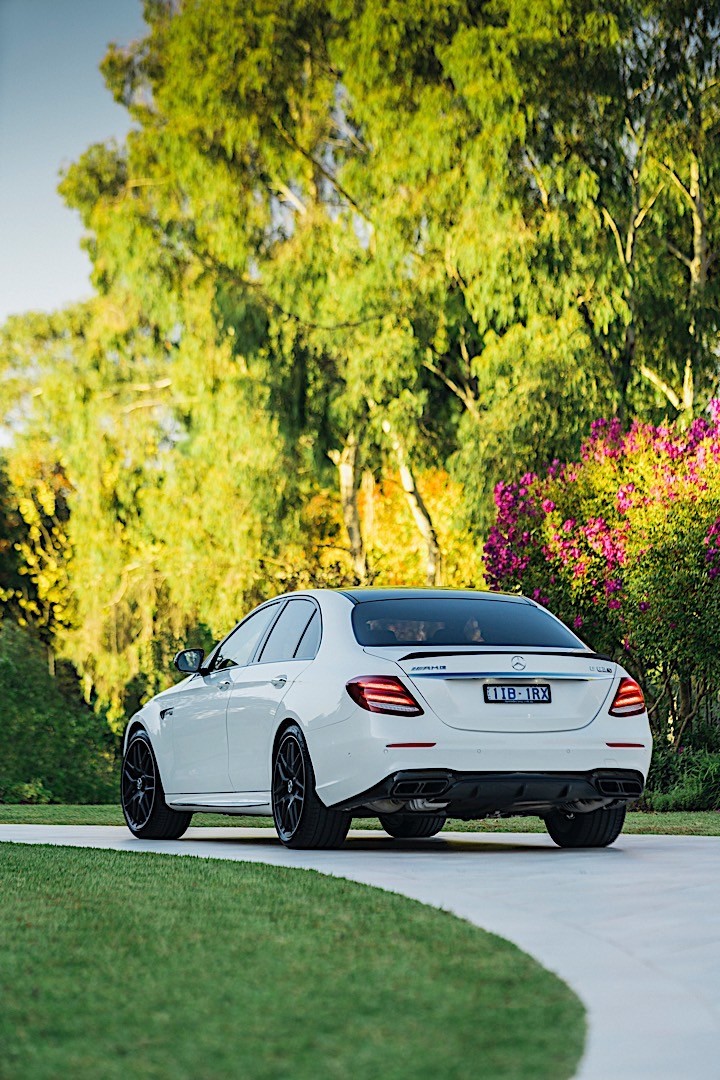 Mercedes-Amg E-Class photo 11