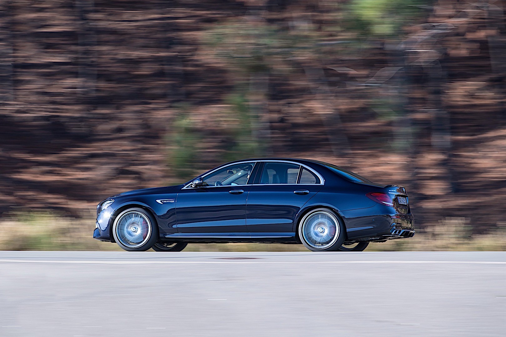 Mercedes-Amg E-Class photo 19