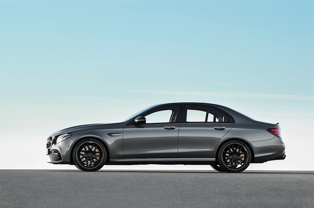 Mercedes-Amg E-Class photo 22