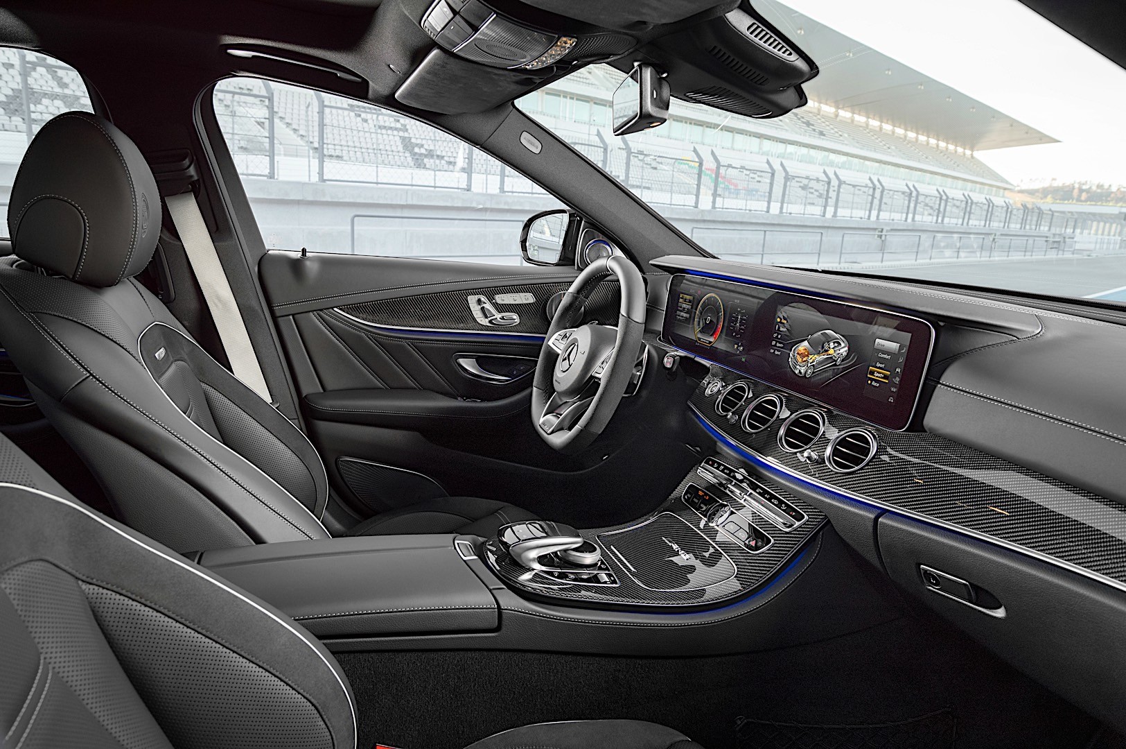 Mercedes-Amg E-Class photo 57