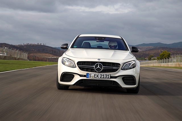 Mercedes-Amg E-Class photo 32
