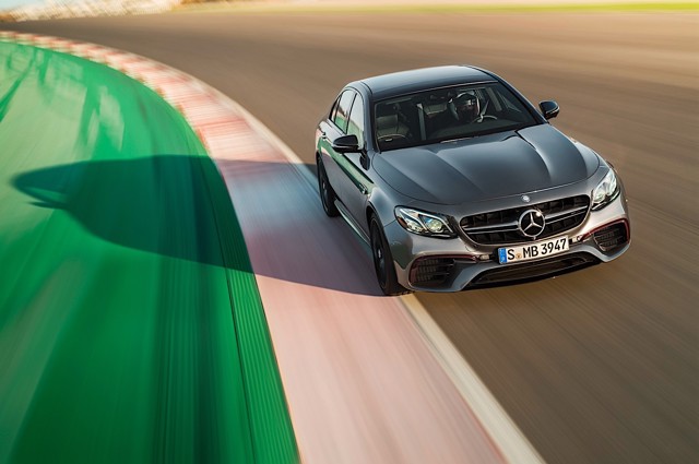 Mercedes-Amg E-Class photo 34