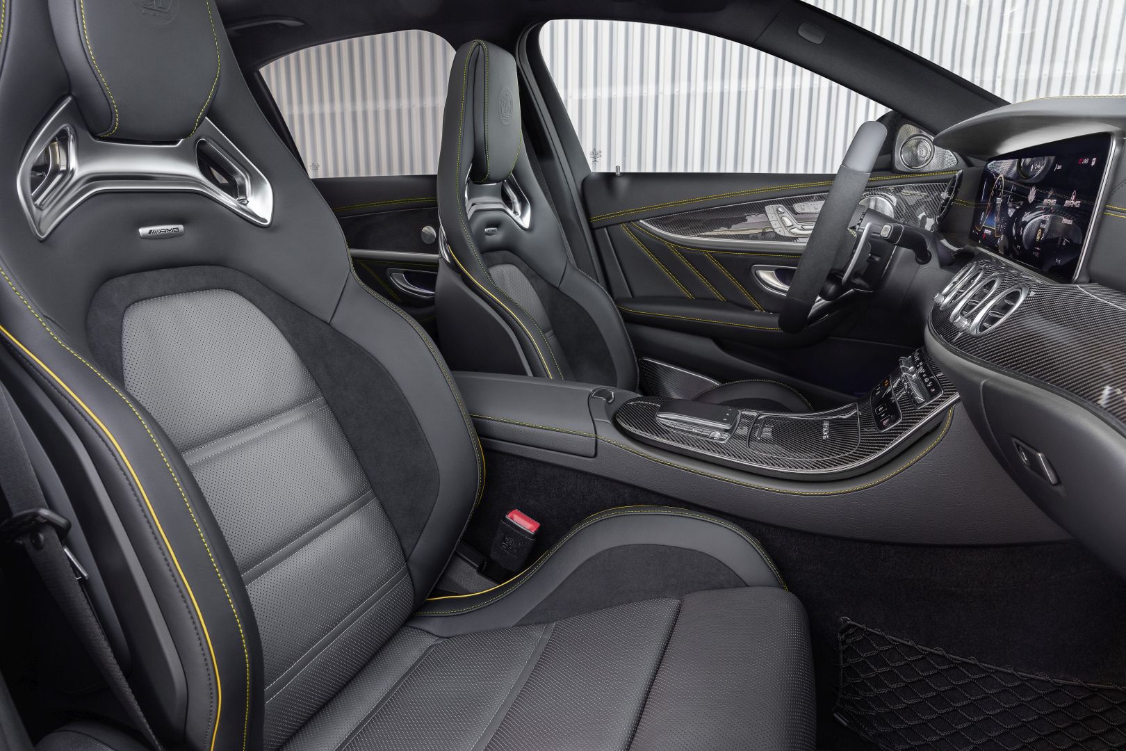 Mercedes-Amg E-Class photo 21