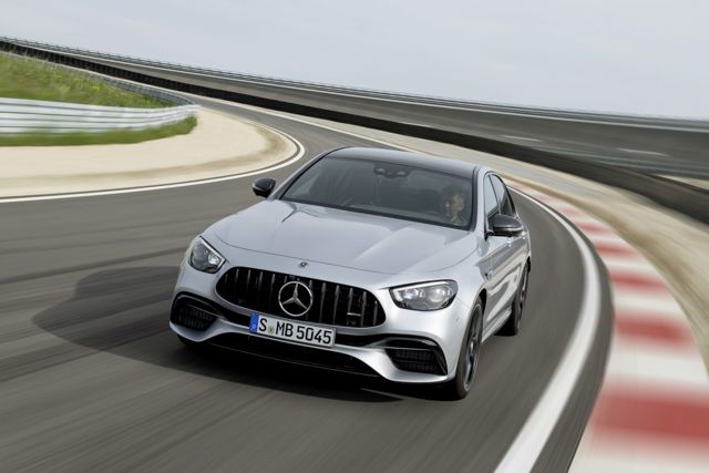 Mercedes-Amg E-Class photo 8