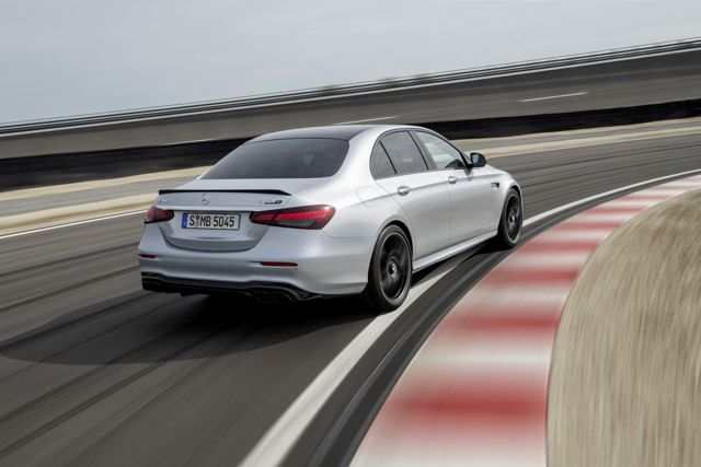 Mercedes-Amg E-Class photo 9