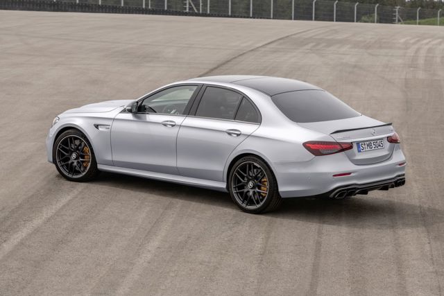 Mercedes-Amg E-Class photo 14