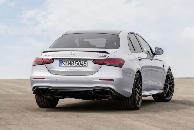 Mercedes-Amg E-Class photo 17