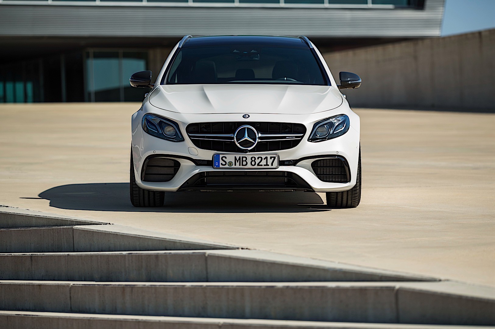 Mercedes-Amg E-Class photo 6