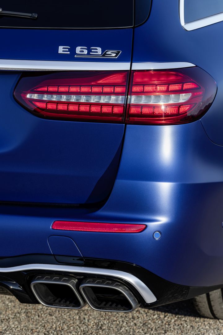 Mercedes-Amg E-Class photo 24