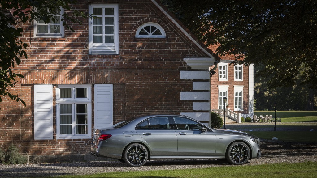 Mercedes-Amg E-Class photo 34