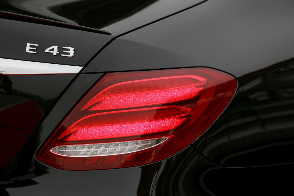 Mercedes-Amg E-Class photo 40
