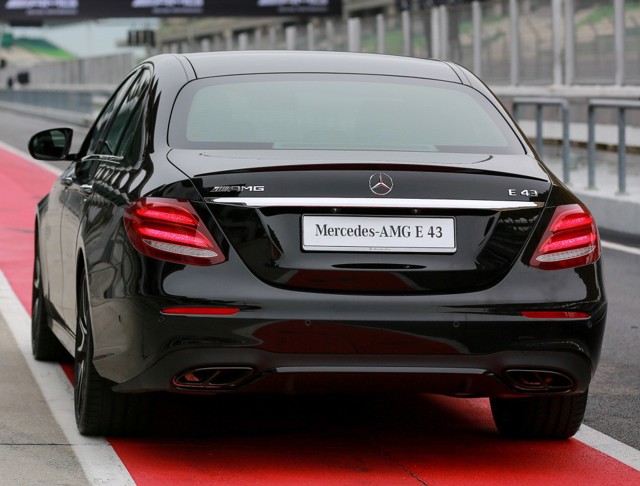 Mercedes-Amg E-Class foto 47