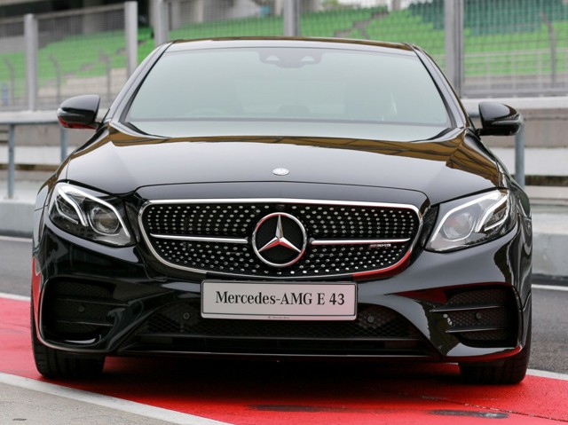 Mercedes-Amg E-Class foto 48