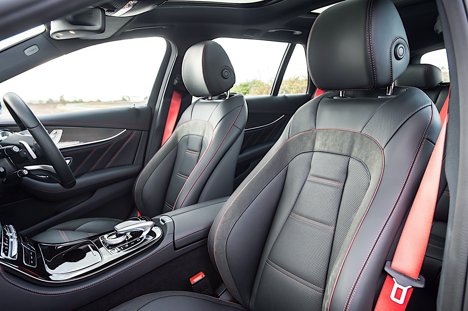 Mercedes-Amg E-Class photo 44