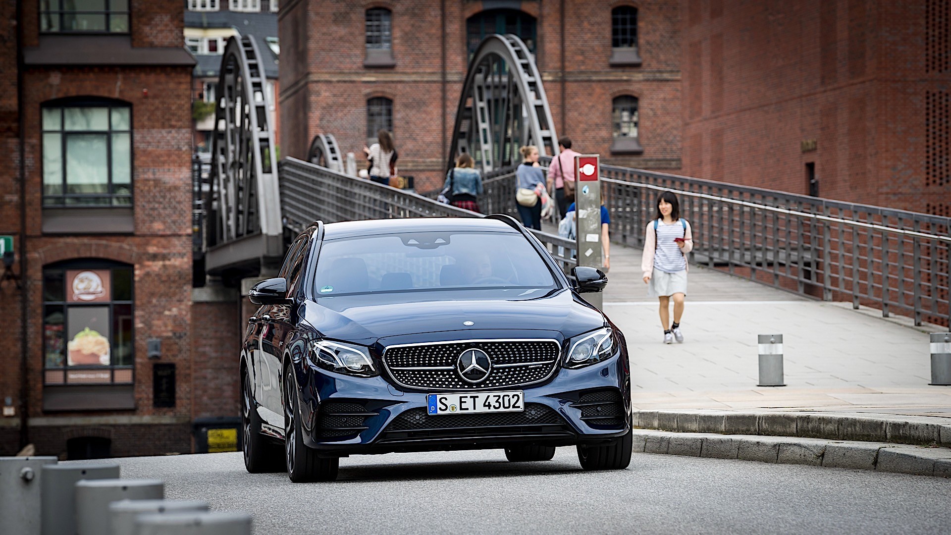 Mercedes-Amg E-Class photo 4