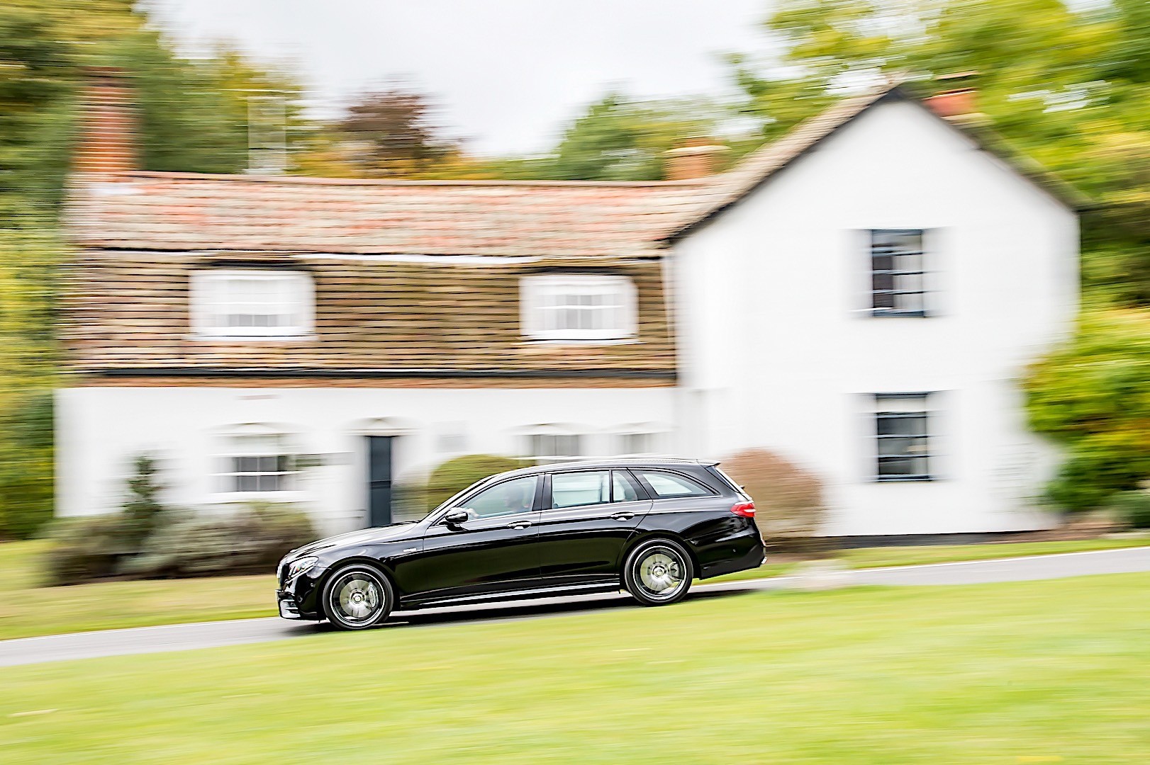 Mercedes-Amg E-Class photo 21