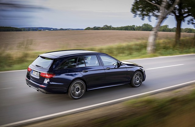 Mercedes-Amg E-Class Foto 42