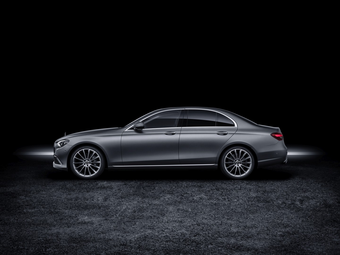 Mercedes-Amg E-Class photo 9