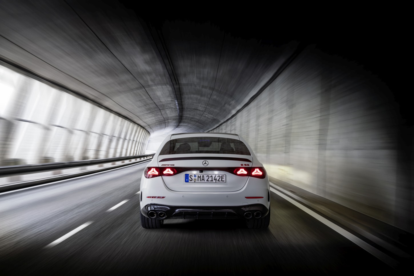 Mercedes-Amg E-Class photo 10