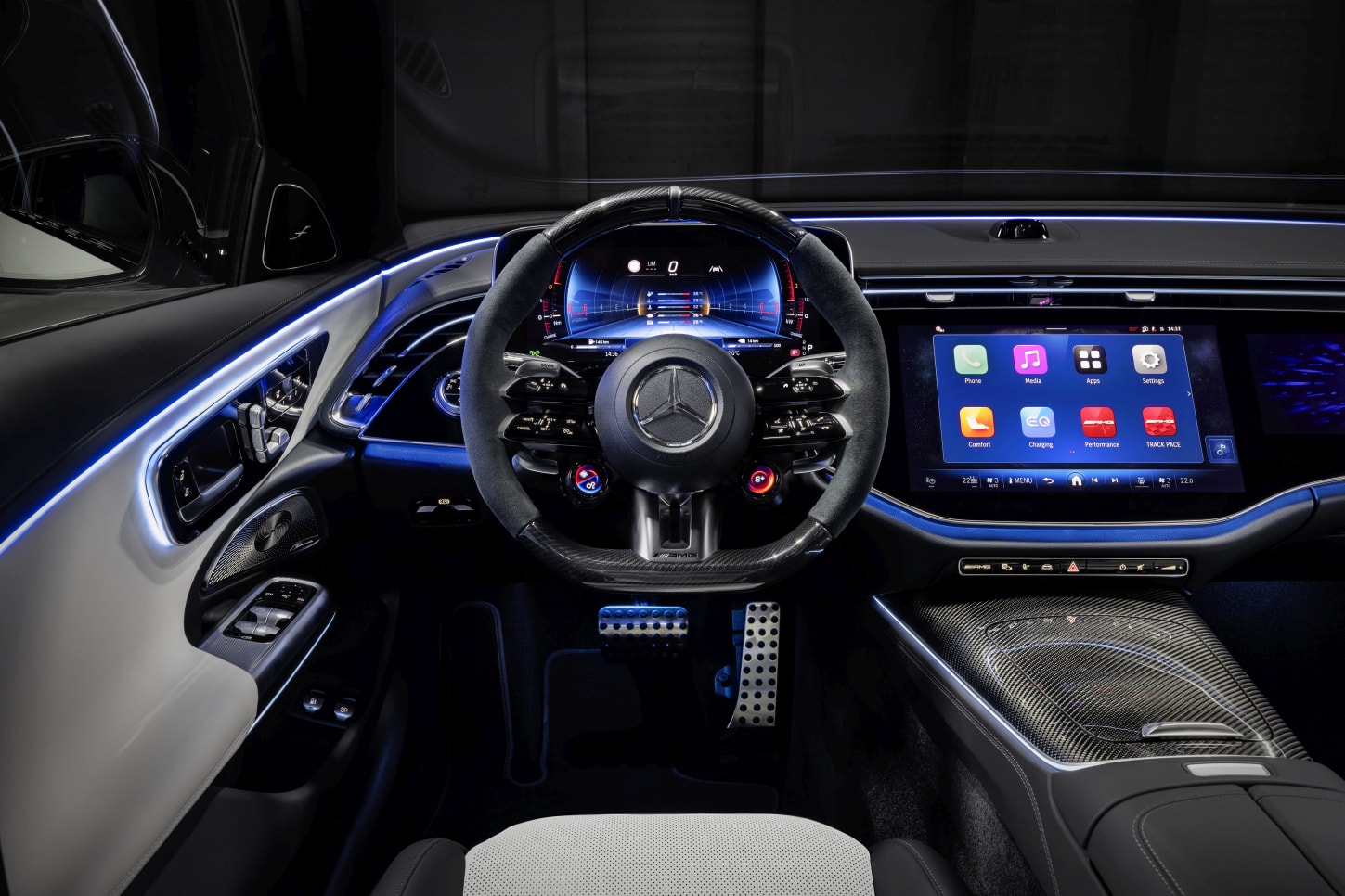 Mercedes-Amg E-Class photo 28