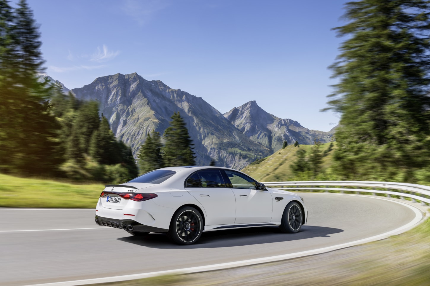 Mercedes-Amg E-Class photo 3