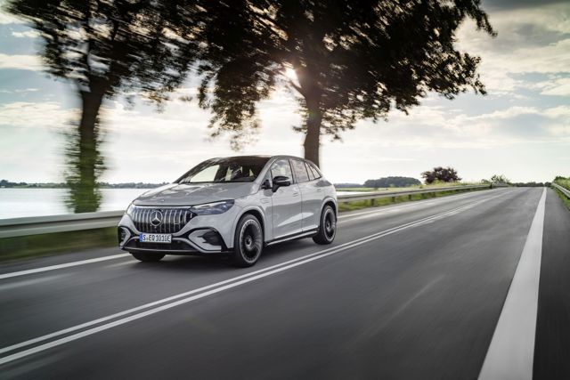 Mercedes-Amg Eqe Suv photo 2