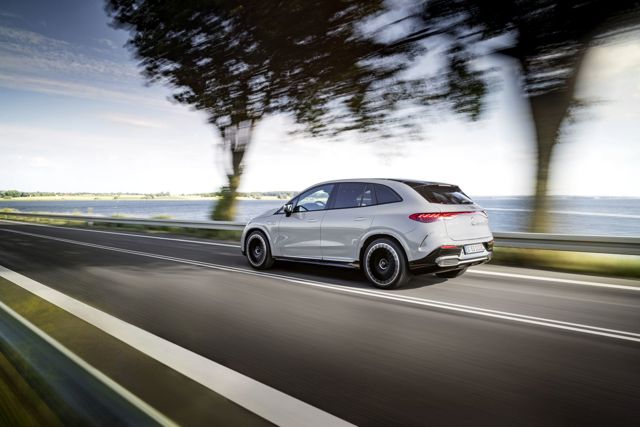 Mercedes-Amg Eqe Suv photo 5