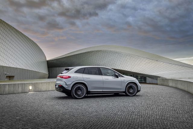Mercedes-Amg Eqe Suv photo 22