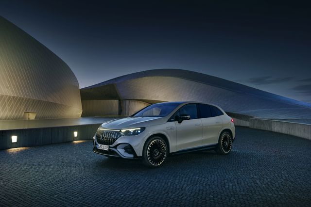 Mercedes-Amg Eqe Suv photo 24