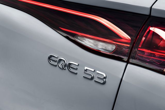 Mercedes-Amg Eqe Suv photo 29