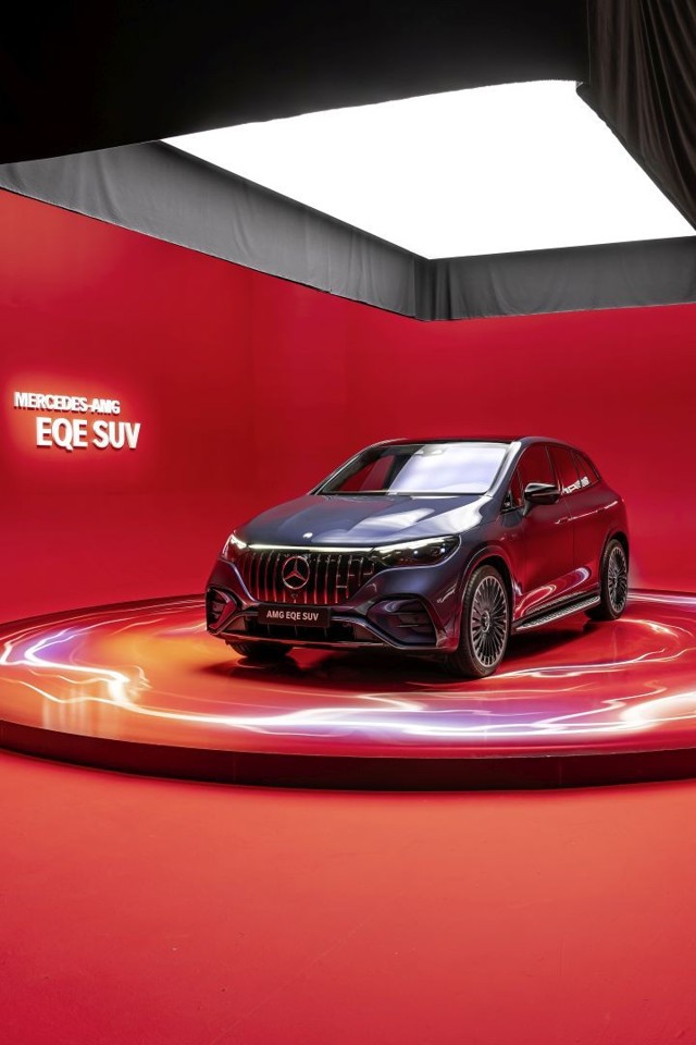 Mercedes-Amg Eqe Suv photo 34