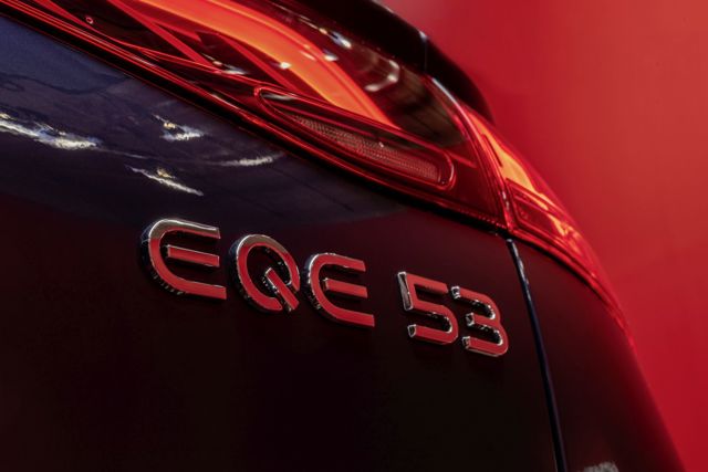 Mercedes-Amg Eqe Suv photo 41