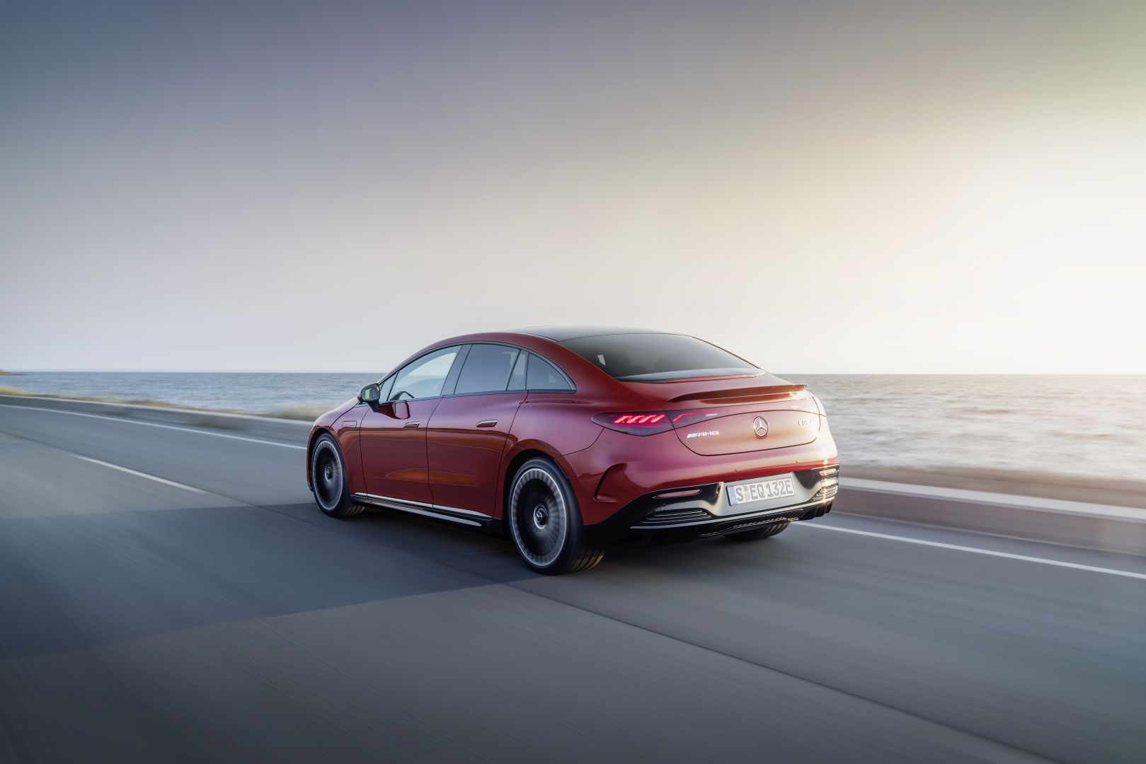 Mercedes-Amg Eqe photo 2