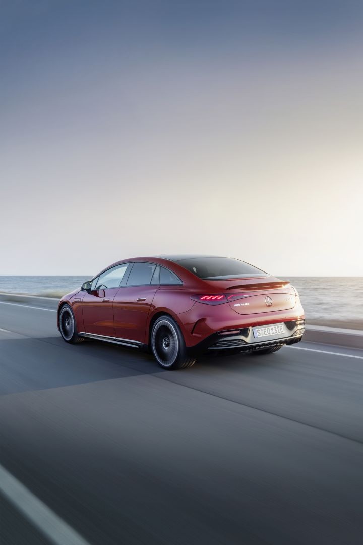 Mercedes-Amg Eqe photo 3