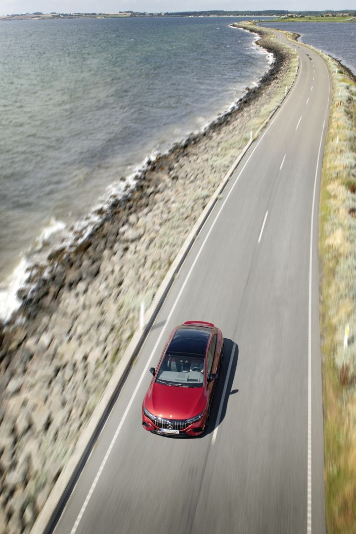 Mercedes-Amg Eqe photo 8