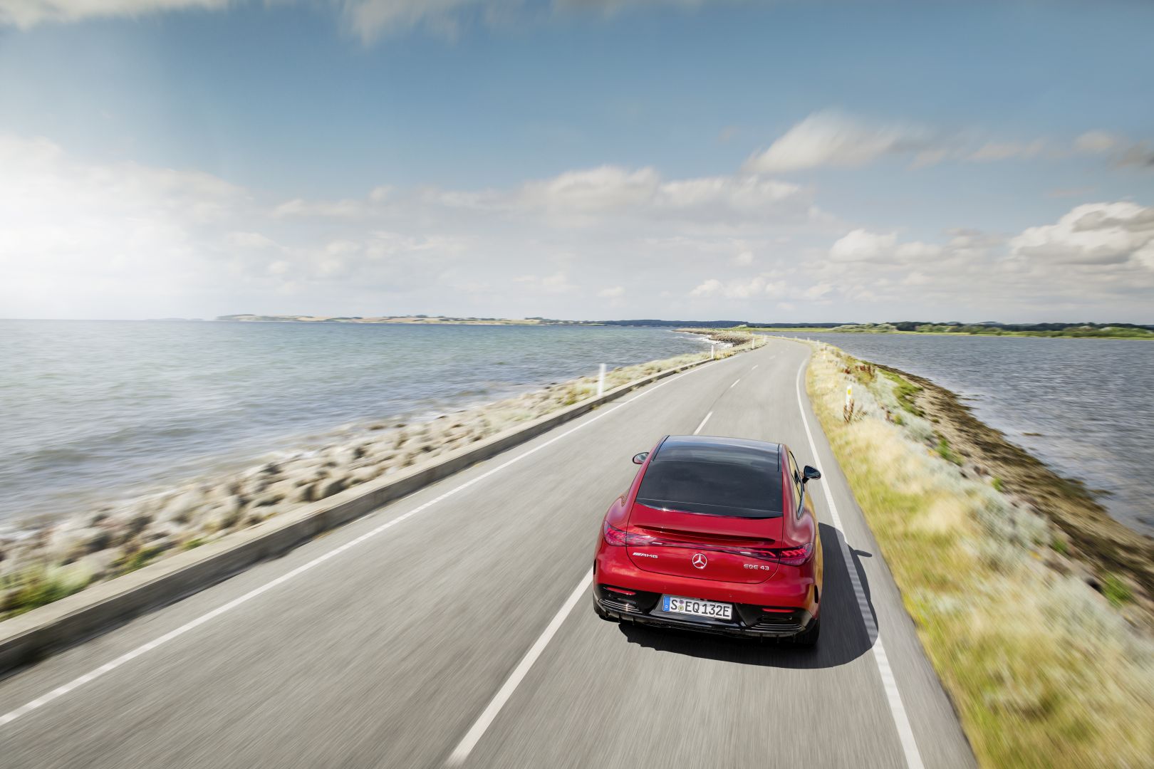 Mercedes-Amg Eqe photo 9