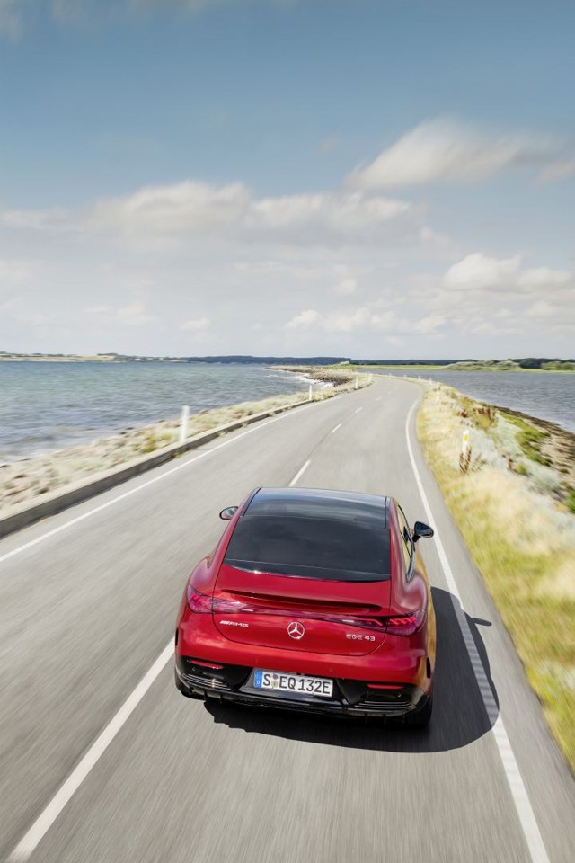 Mercedes-Amg Eqe photo 10