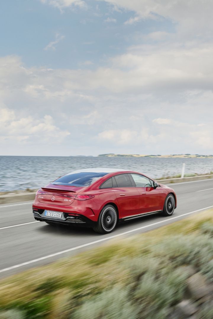 Mercedes-Amg Eqe photo 12