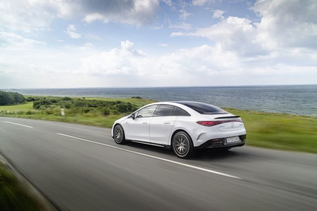 Mercedes-Amg Eqe photo 46