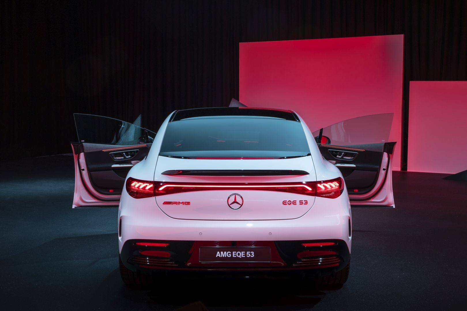 Mercedes-Amg Eqe photo 77