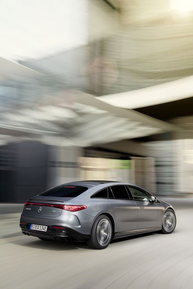 Mercedes-Amg Eqs photo 12